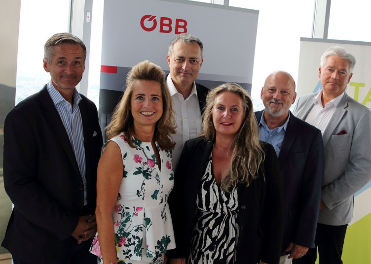 ABTA summer finale in Vienna's Danube Tower: networking at lofty heights
