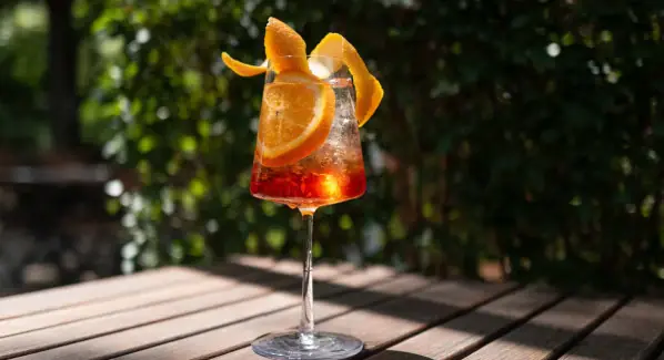 Alkoholfreie Cocktails und Aperitifs am Donauturm