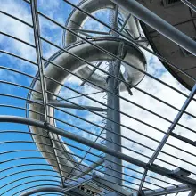 Donauturm Rutsche 7