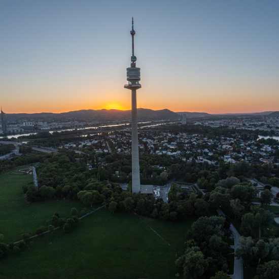 Donauturm Sonnenuntergang hoch