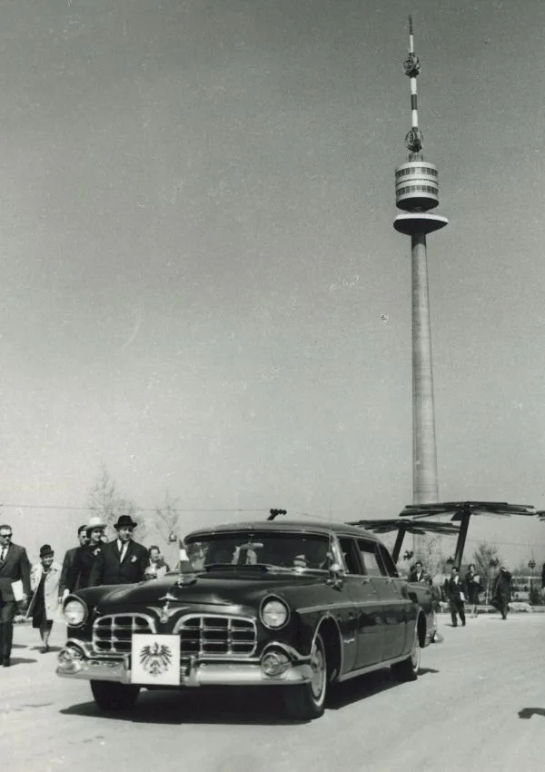 Construction of the Danube Tower from 1962 to 1964