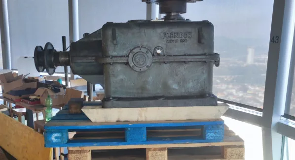 Hinter den Kulissen: Ausbau des Turm Café Drehmechanismus