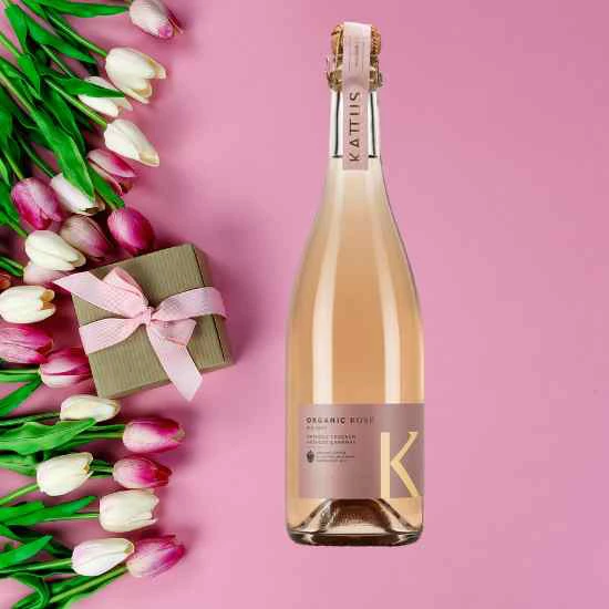 Advantages of a Mother's Day in the Danube Tower