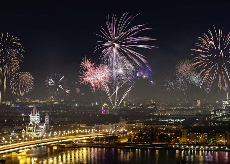  Silvester 2025/26 am Donauturm